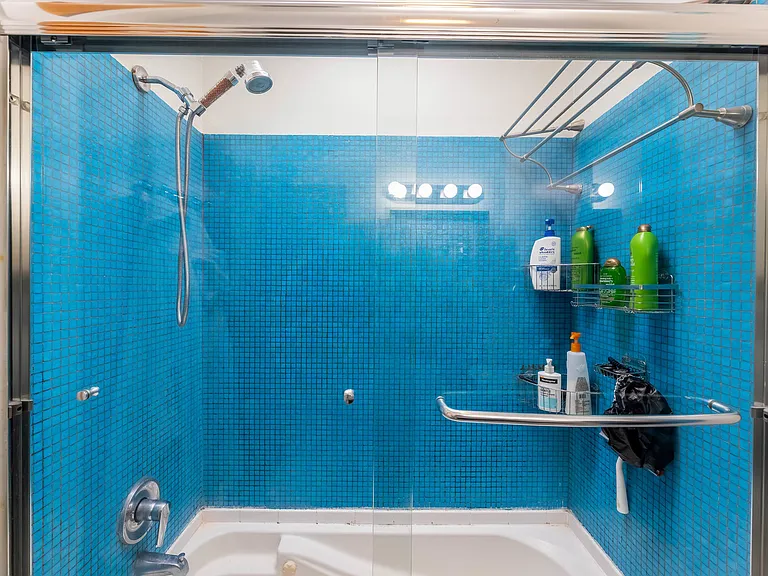 1060 N Hermitage Ave #3 — Photo 15