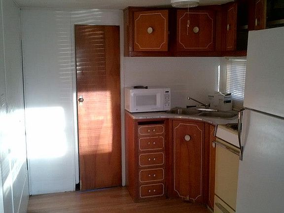 3rd image of 2136 Hoyle Dr