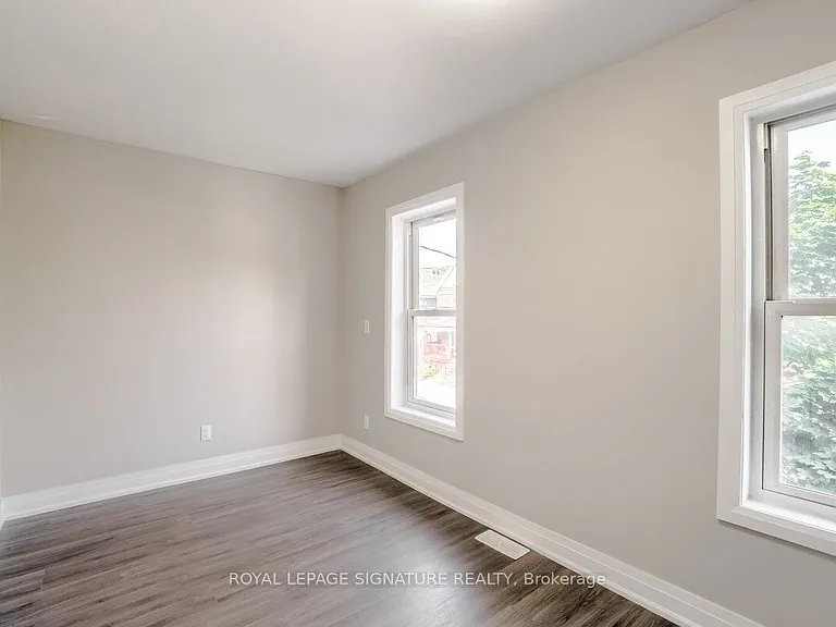 133 Lottridge St — Photo 18
