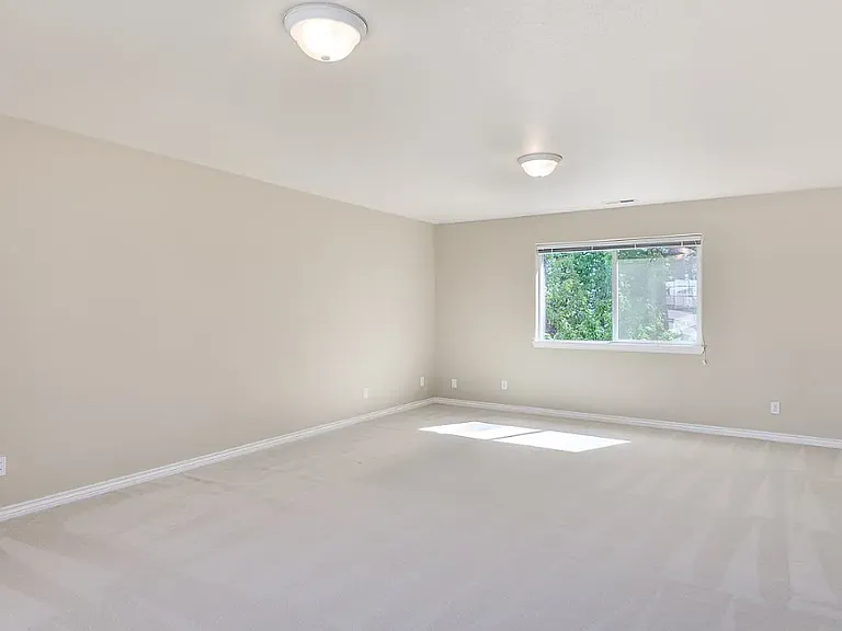 11920 SW Finch St — Photo 28