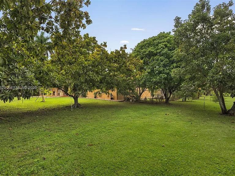 20450 SW 198th Ave — Photo 42