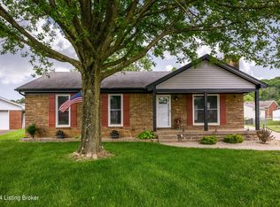 10415 Gisela Ct, Fairdale, KY 40118