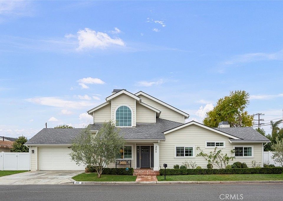 1st image of 201 Costa Mesa St