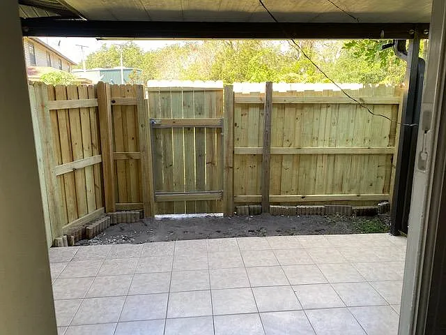 2118 Oak Chace Ct — Photo 9