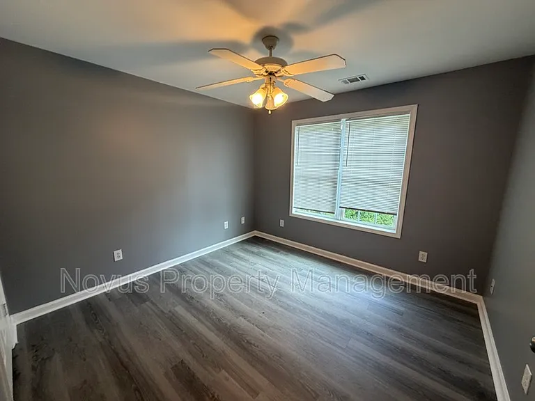 214 Farmington Trce — Photo 23