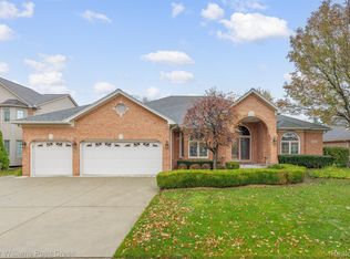 46476 Glen Eagle Dr, Shelby Township, MI