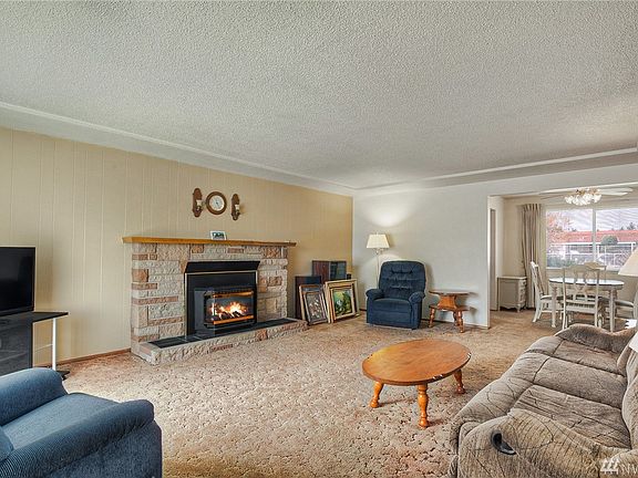 2nd image of 7614 S Cushman Ave