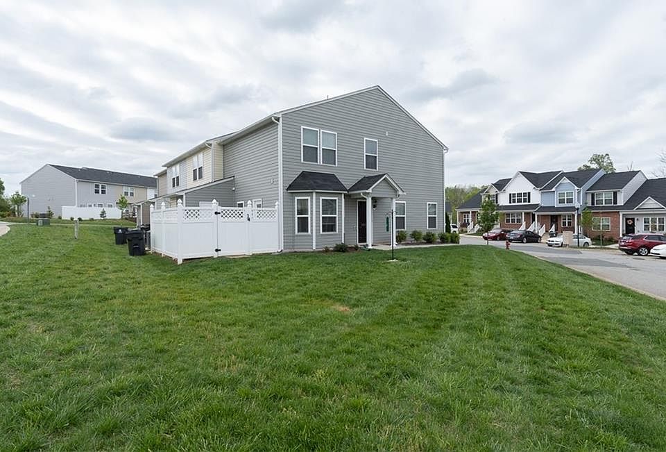 1st image of 1101 Rose Petal Way