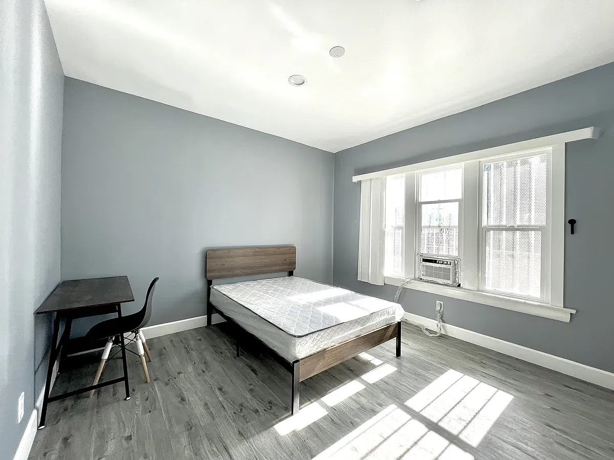 2 bed, 600 sqft, $1,298 — Photo 4