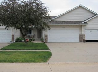 2014 49th St, Marion, IA 52302