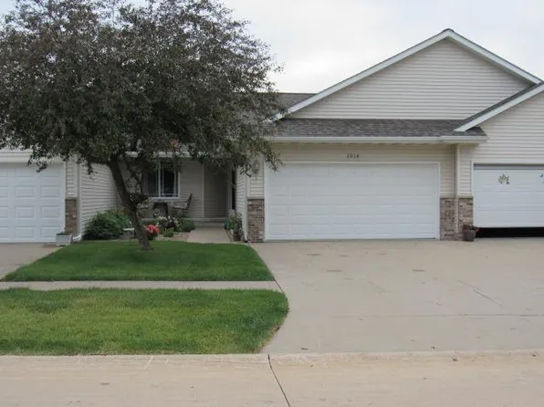 2014 49th St, Marion, IA 52302
