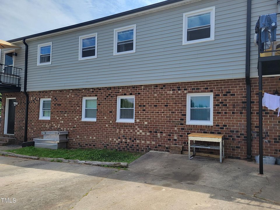 2nd image of 5 Welch Pl