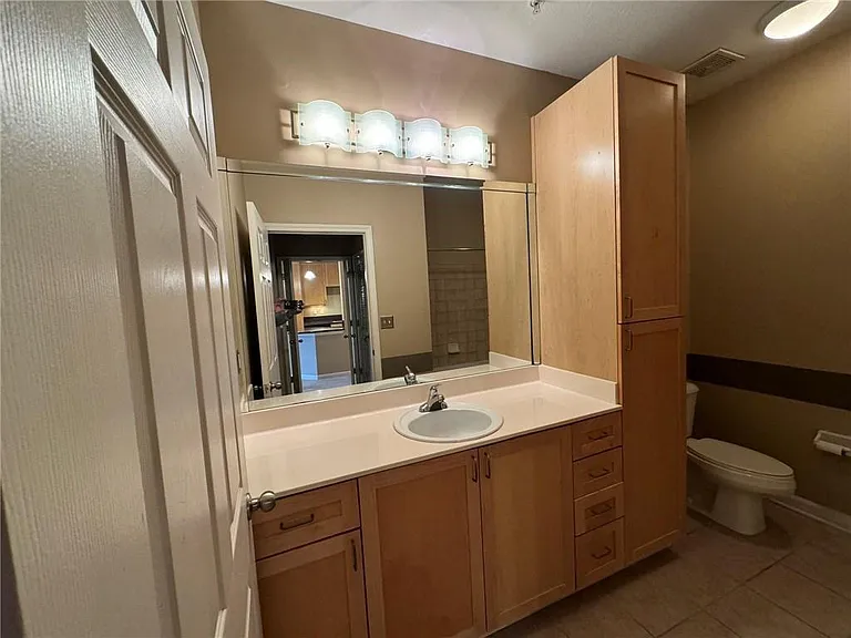 400 17th St NW #2205 — Photo 24