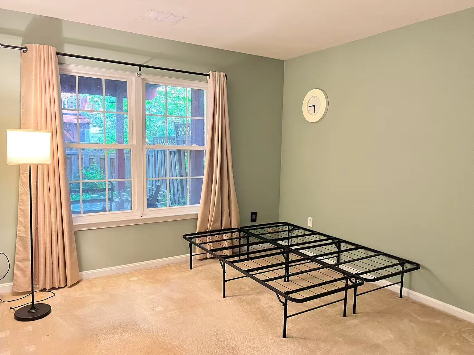 1 bed, 2934 sqft, $1,250 — Photo 3