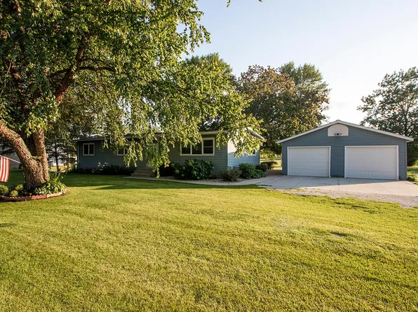 145 Front St, Glencoe, MN 55336