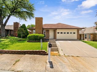 2208 Cedarcrest Dr, Carrollton, TX 75007
