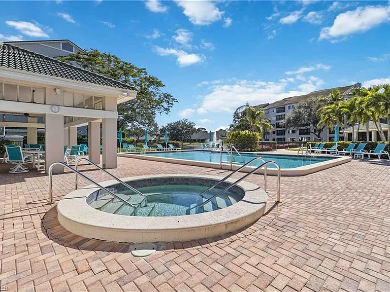 900 Arbor Lake Dr #9-101 — Photo 22
