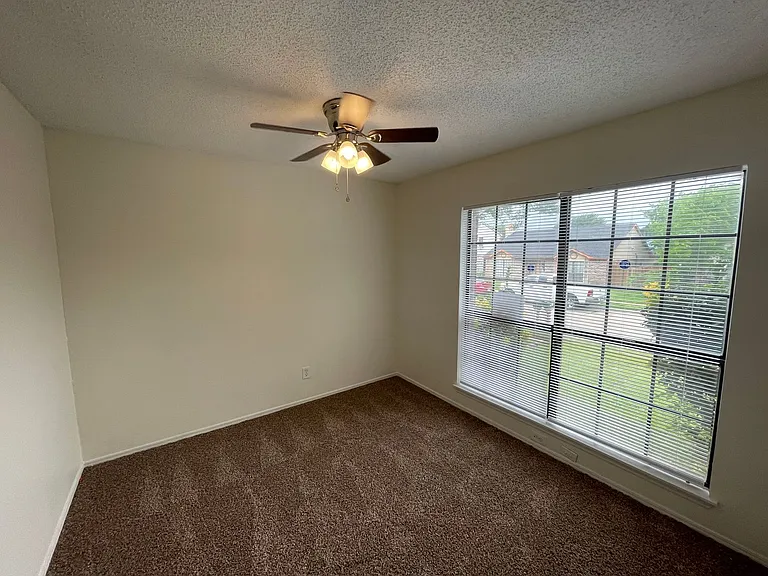 9415 Rutherglen Dr — Photo 12