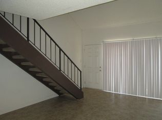 932 Greenfield Ave, Hanford, CA 93230