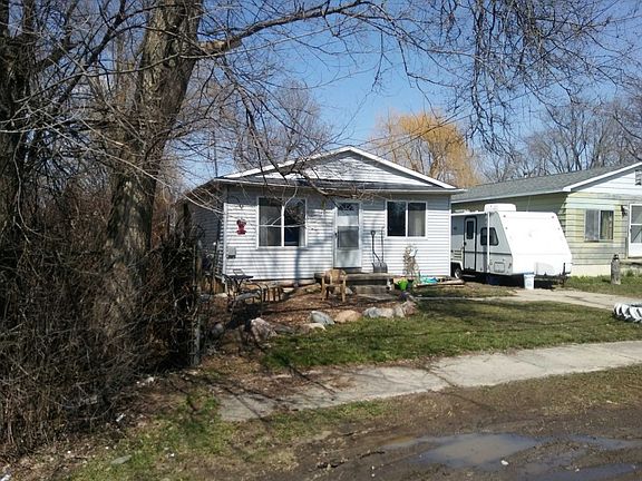 2nd image of 1061 Clovis Ave
