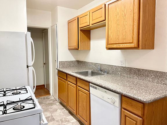 5th image of 2308 X St #11