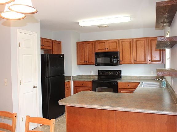 5th image of 5007 Scotch Pine Ave