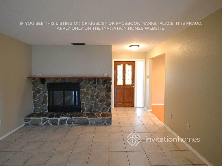 13353 Hacienda Dr — Photo 2