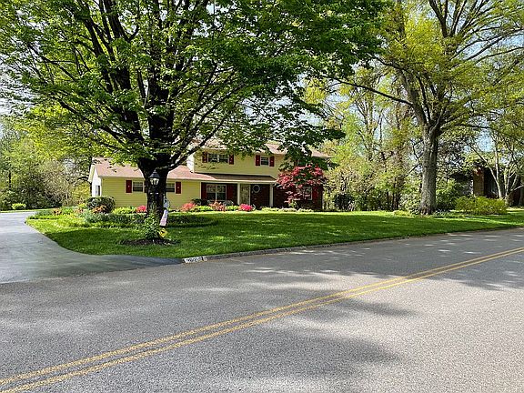 2nd image of 9612 Gulf Park Dr