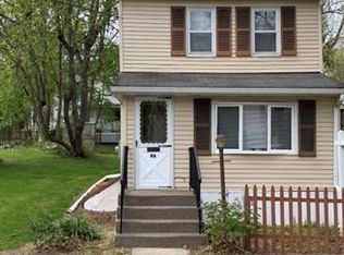 96 Trinity St, Newton, NJ 07860