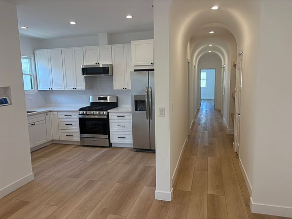 5th image of 205 S Arnaz Dr APT 3
