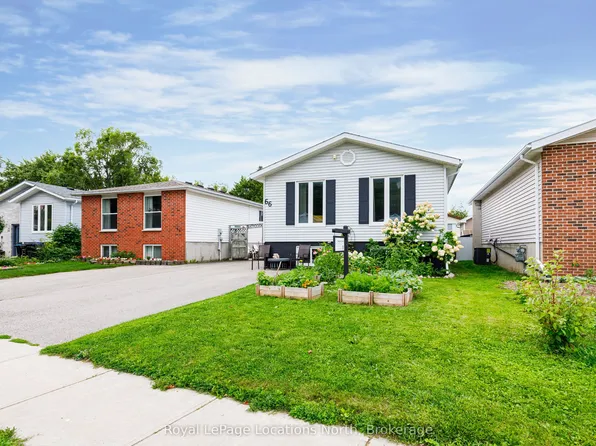 66 Telfer Rd, Collingwood, ON L9Y 4S2