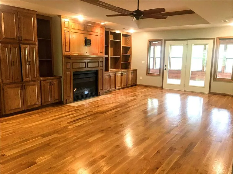 3261 Eden Dr — Photo 12