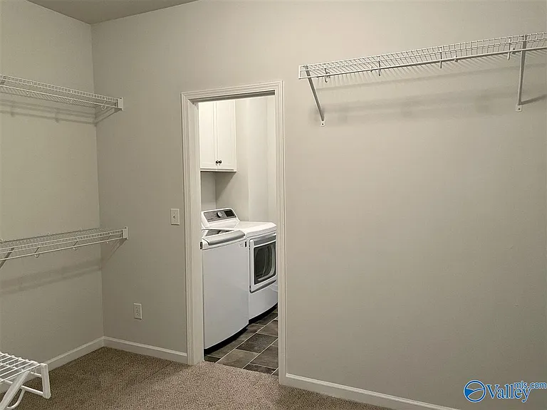 7305 Kendama Ct — Photo 24