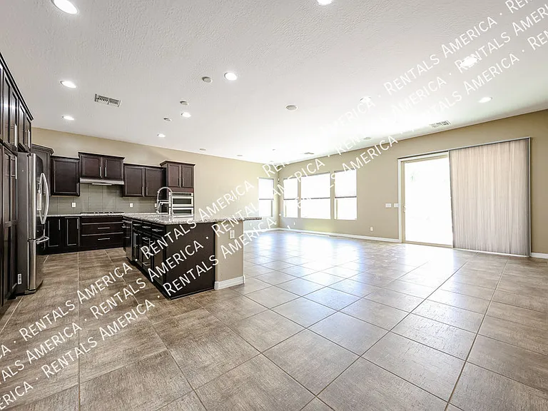 3325 E Coconino Dr — Photo 19