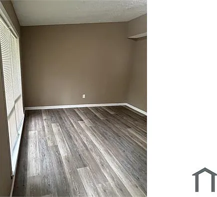 3320 Ridgeland Dr — Photo 2