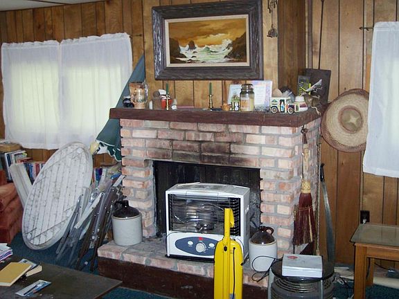5th image of 7129 Evergreen Ln