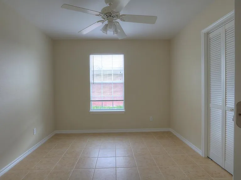 5126 Bevly Dr — Photo 4