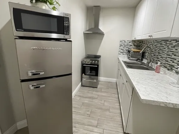 (undisclosed Address), Murrieta, CA 92562