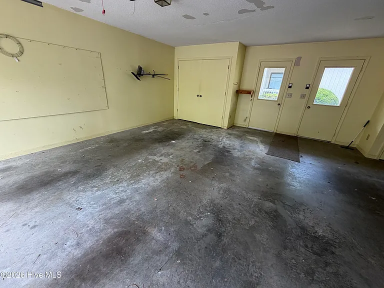 32 Martin Dr #A — Photo 17