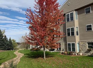 711 16th Ave UNIT 306, Grinnell, IA 50112