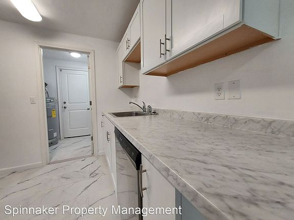 5th image of 8706 63rd Ave SW