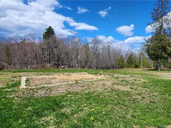 3 Milligan Rd, Grand Bay Westfield, NB E5K 2X9