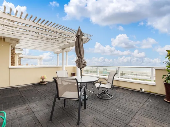 100-10 Shore Front Parkway #19C, Rockaway Park, NY 11694