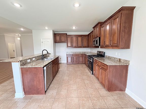 4th image of 14521 Stonegate Manor Dr