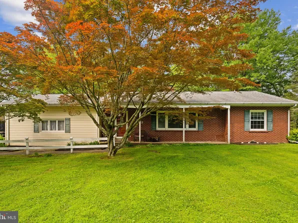 912 Sycamore Dr, Lansdale, PA 19446