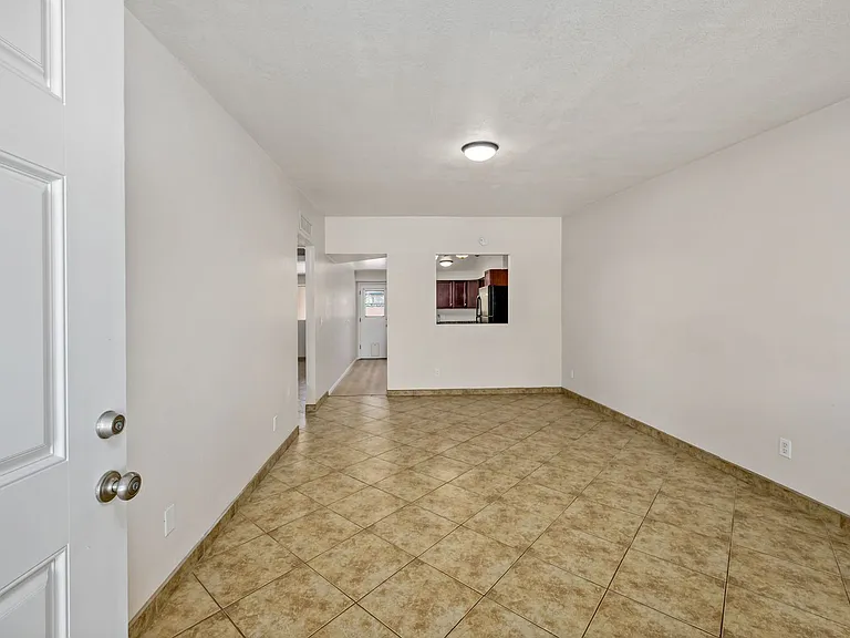 3362 E Fort Lowell Rd — Photo 4