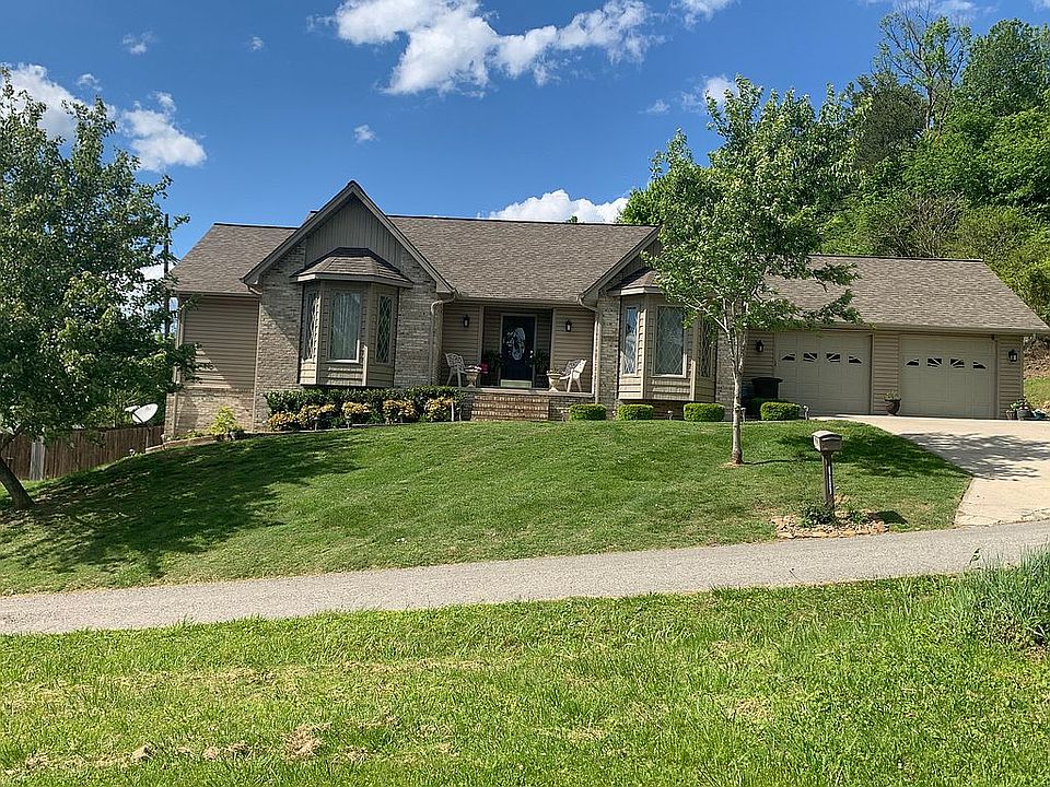 685 Ivey St, Jellico, TN 37762 Zillow