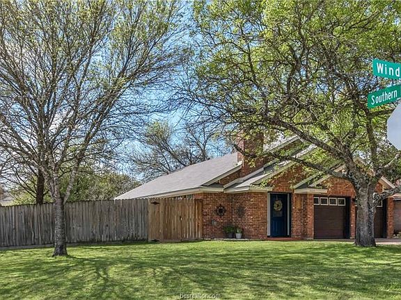 2nd image of 4024 Windfree Dr