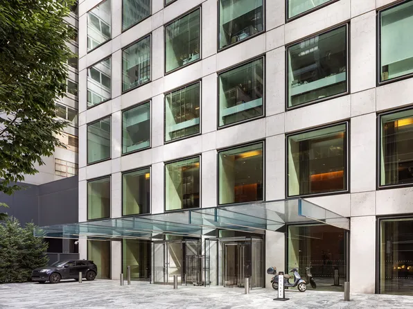 432 Park Avenue image 32 of 33
