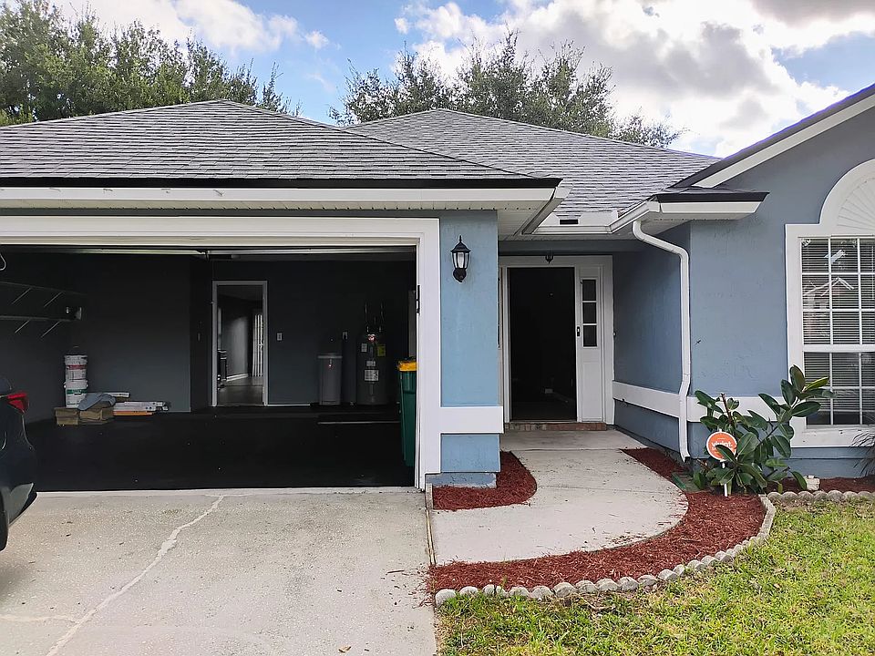 1st image of 2627 Canterwood Dr E